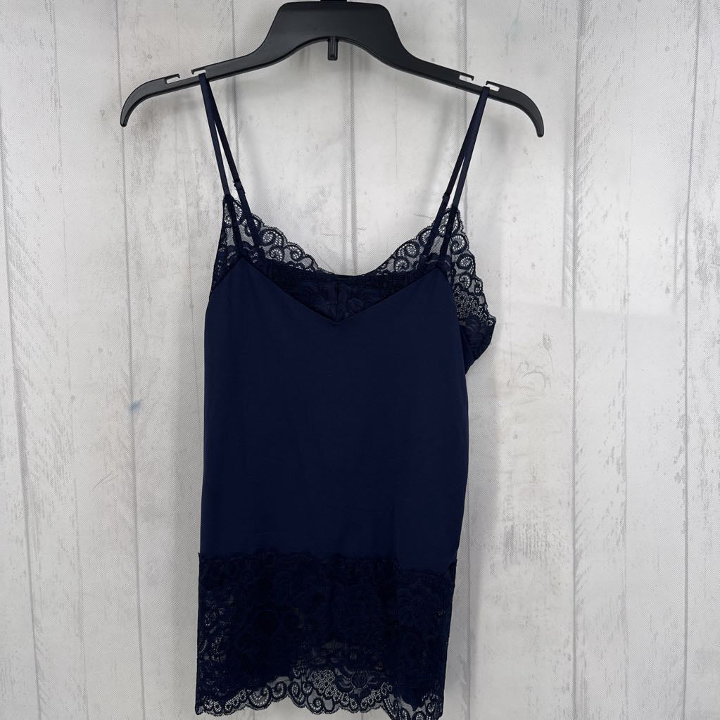 M lace trim cami