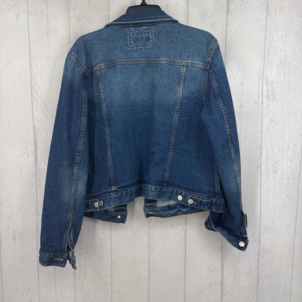 XL denim jacket