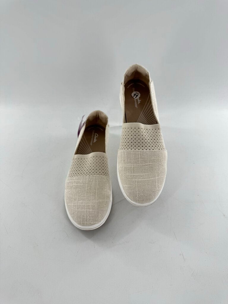11 knit-slip on