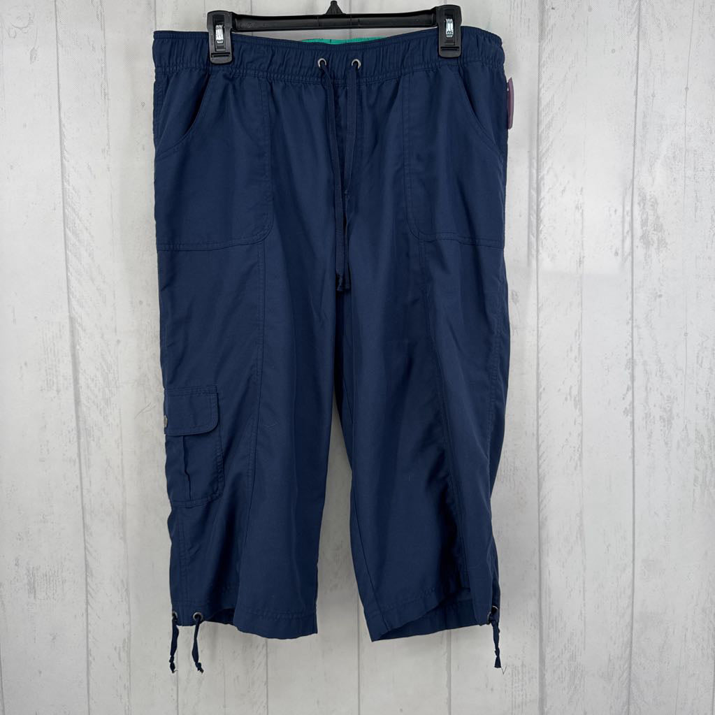 L pull-on utility capris