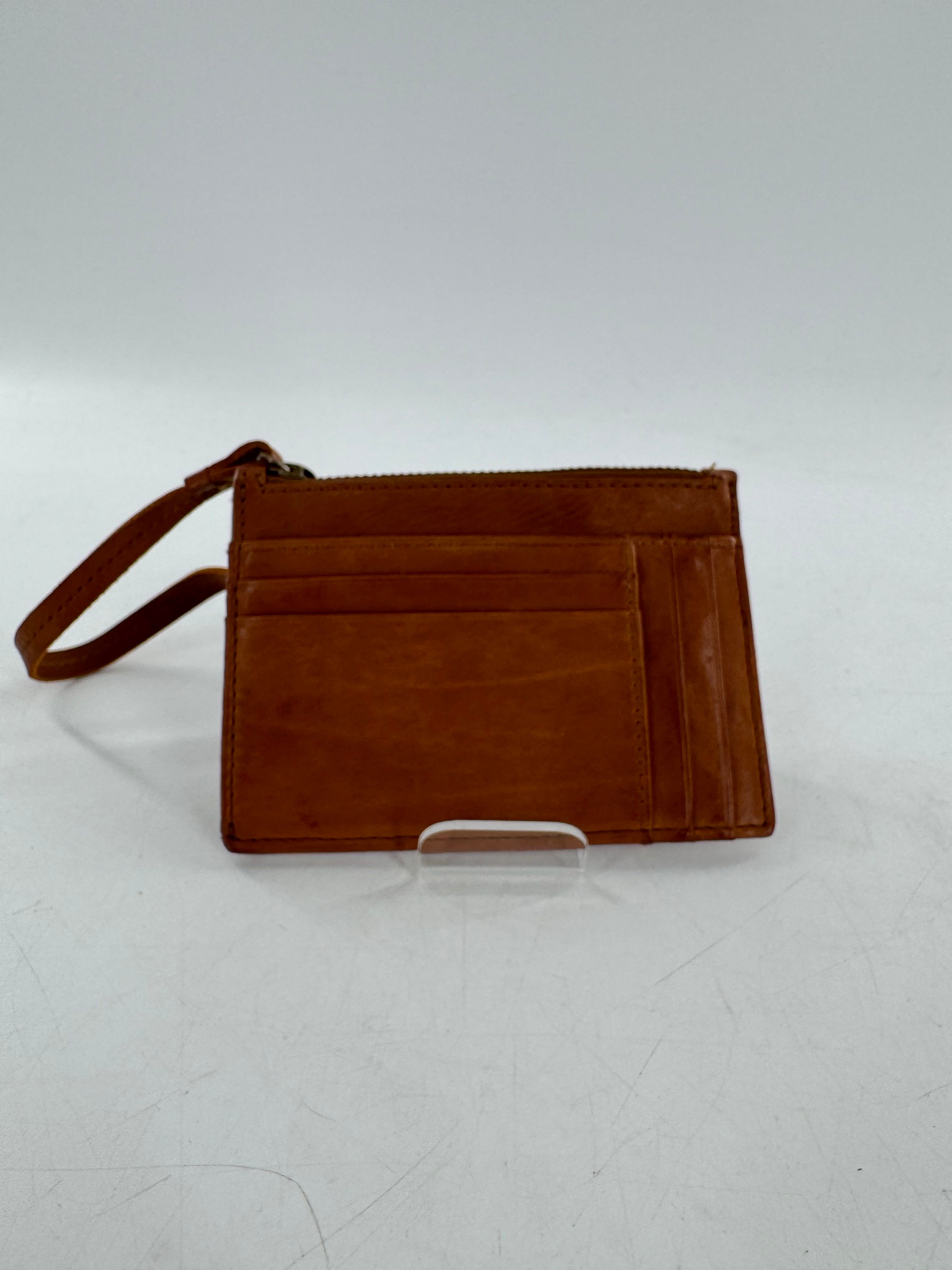 leather wallet/wristlet