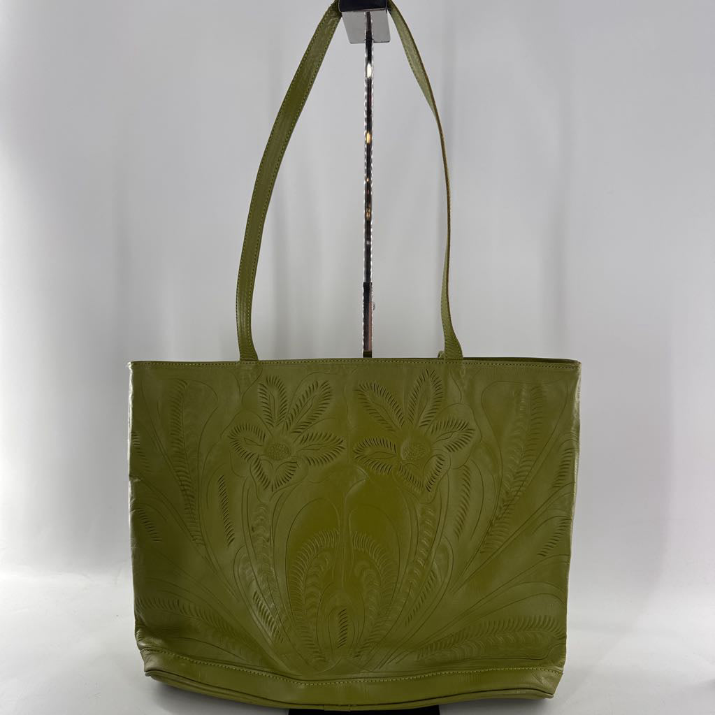 tooled 3 outer front pockets tote