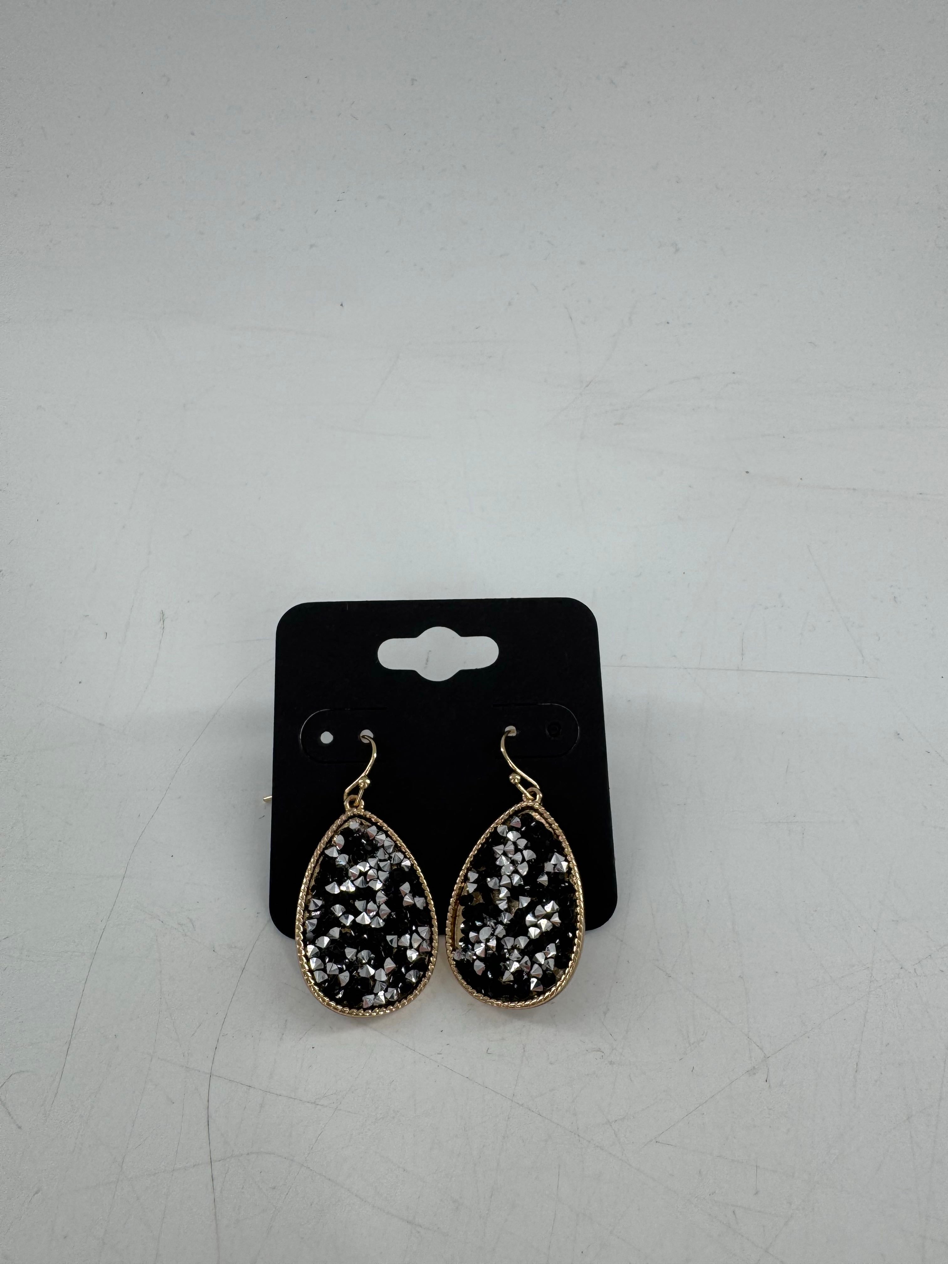 glitter teardrop shape earrings
