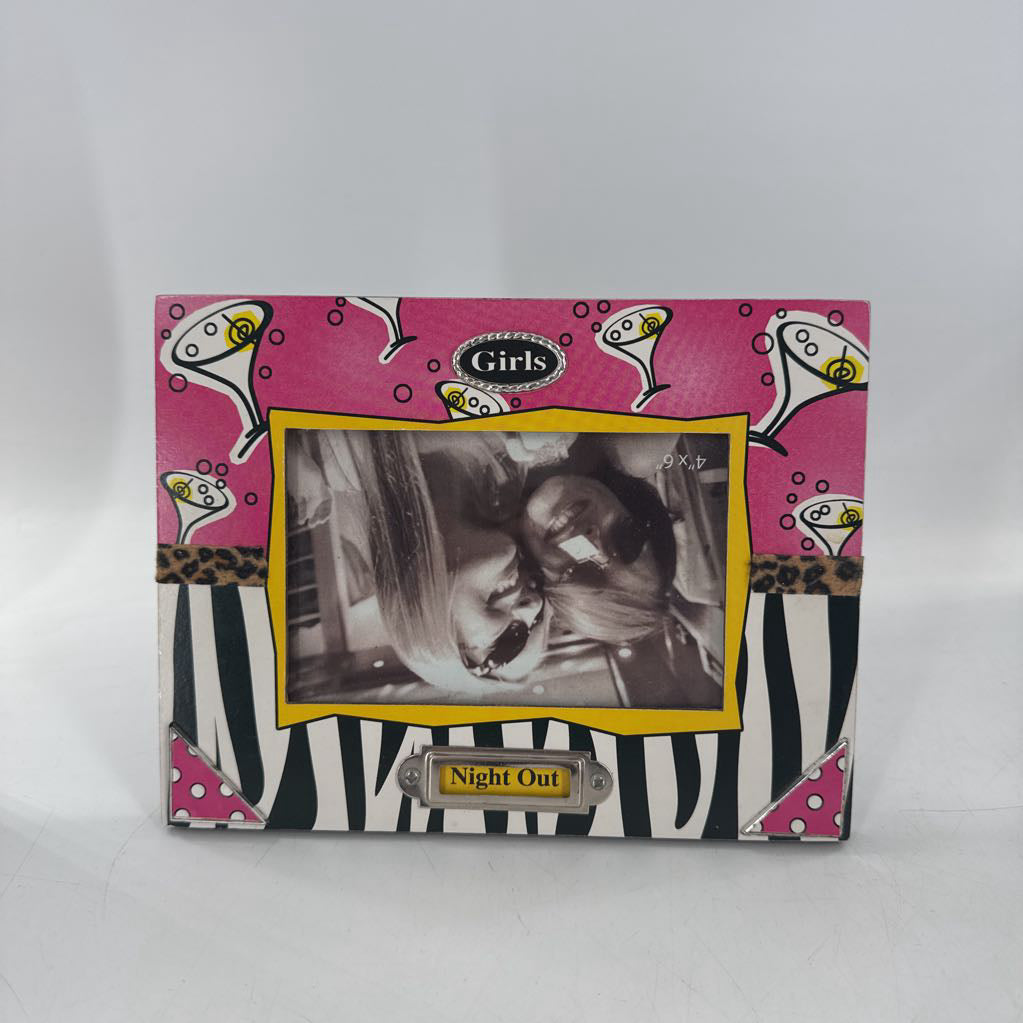 girls night out photo frame