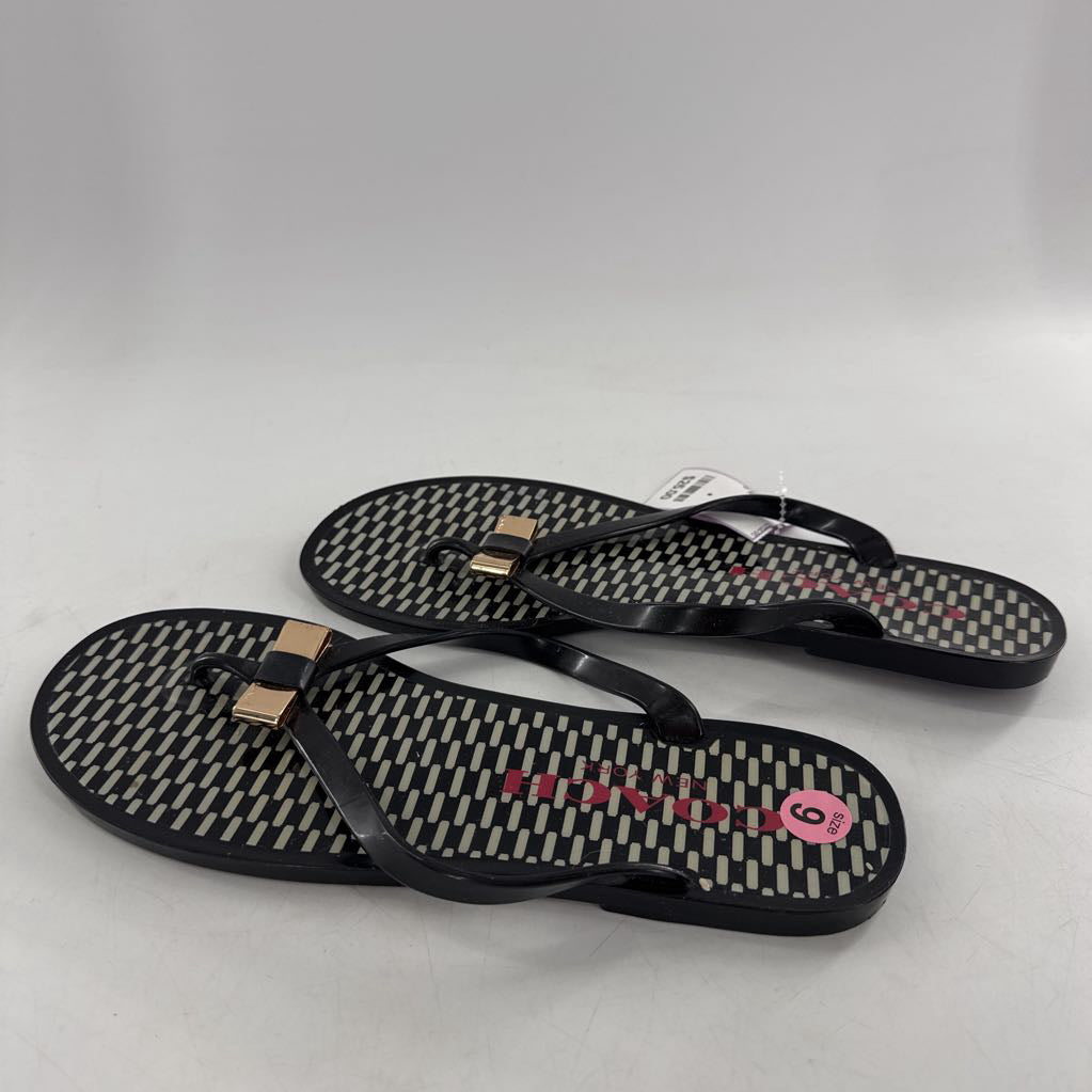 9 gold bow flip flops