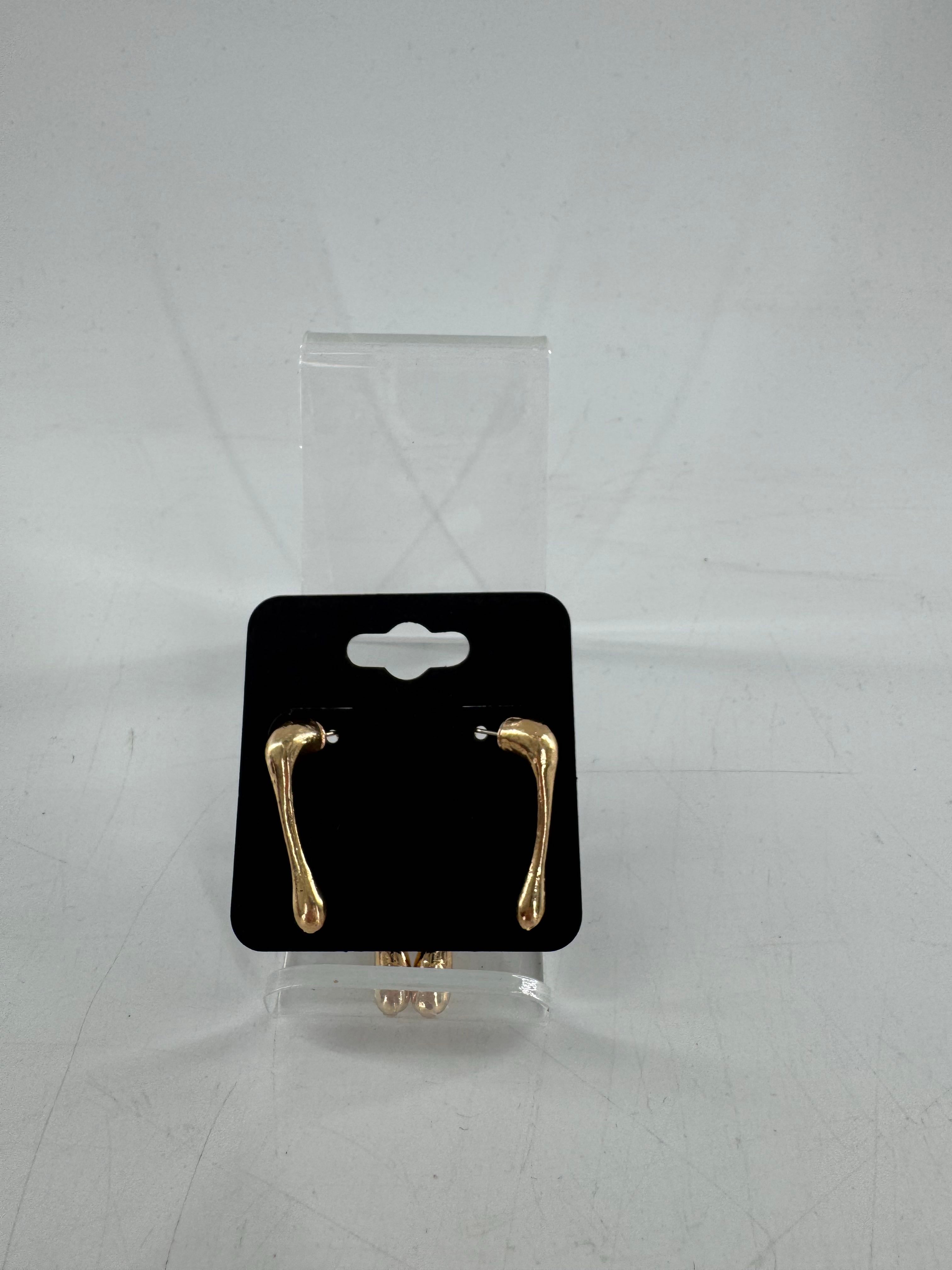 gold dangle earrings