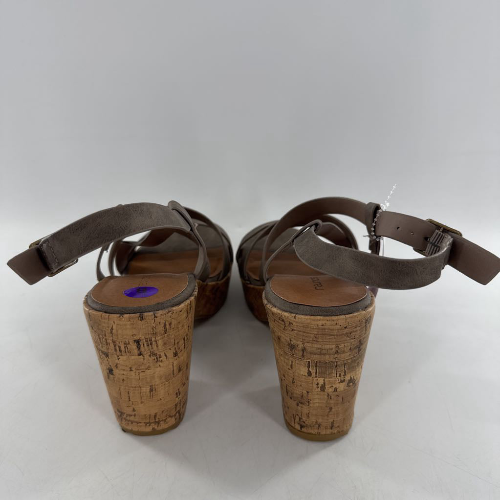 8 strappy cork heel sandal