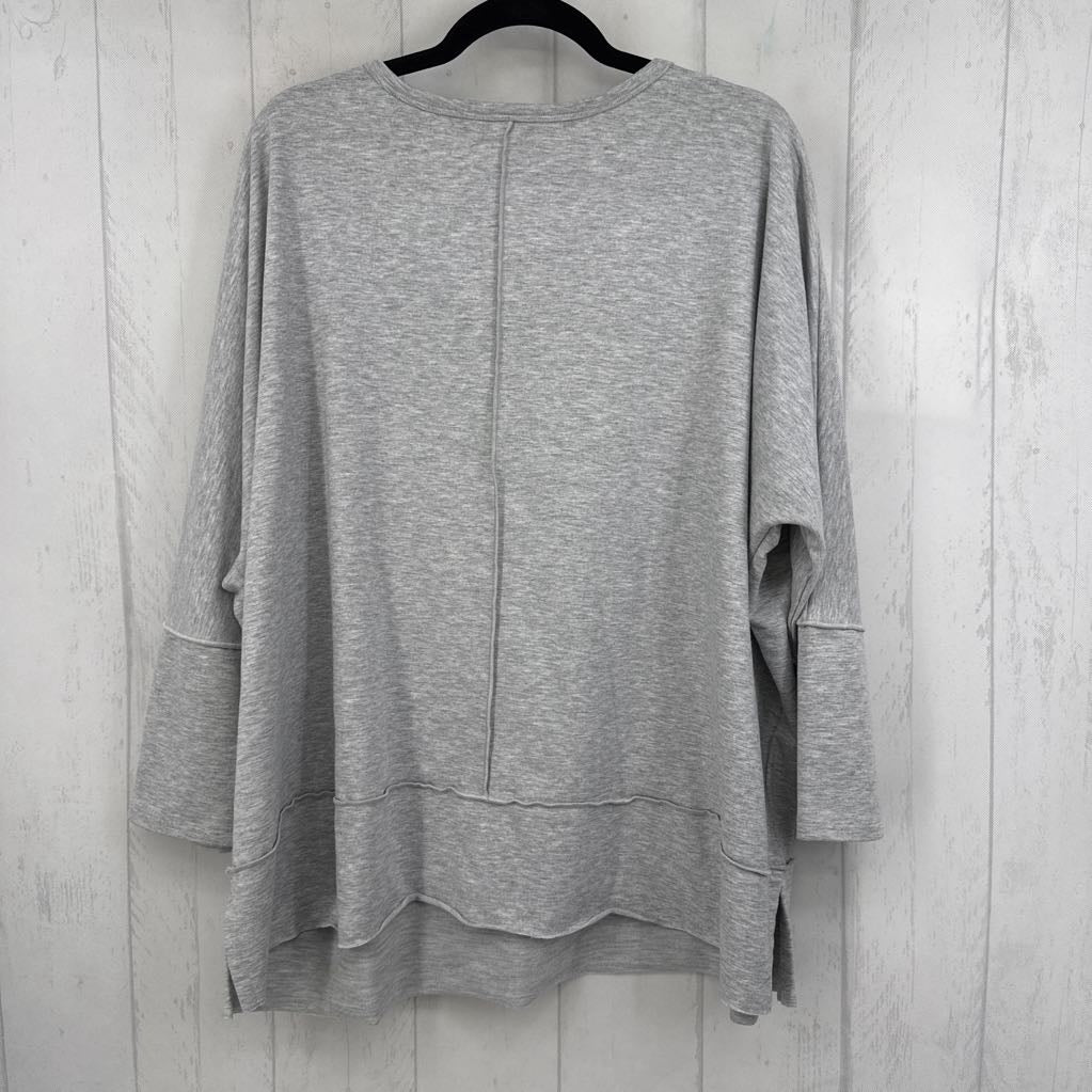 2X round neck dolman slv top