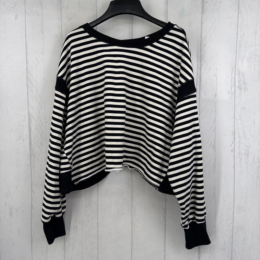 M striped open back sweatshirt