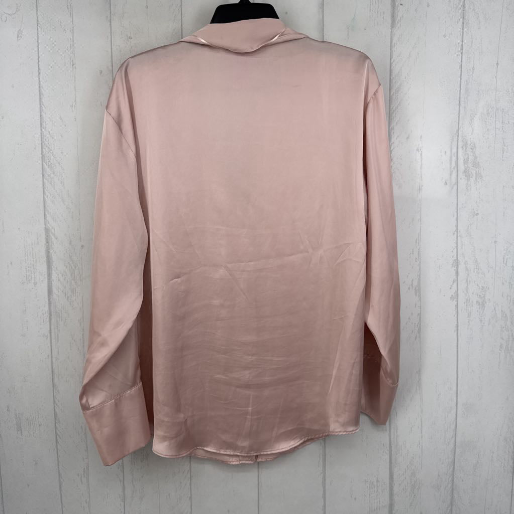 XL silky button down l/s top