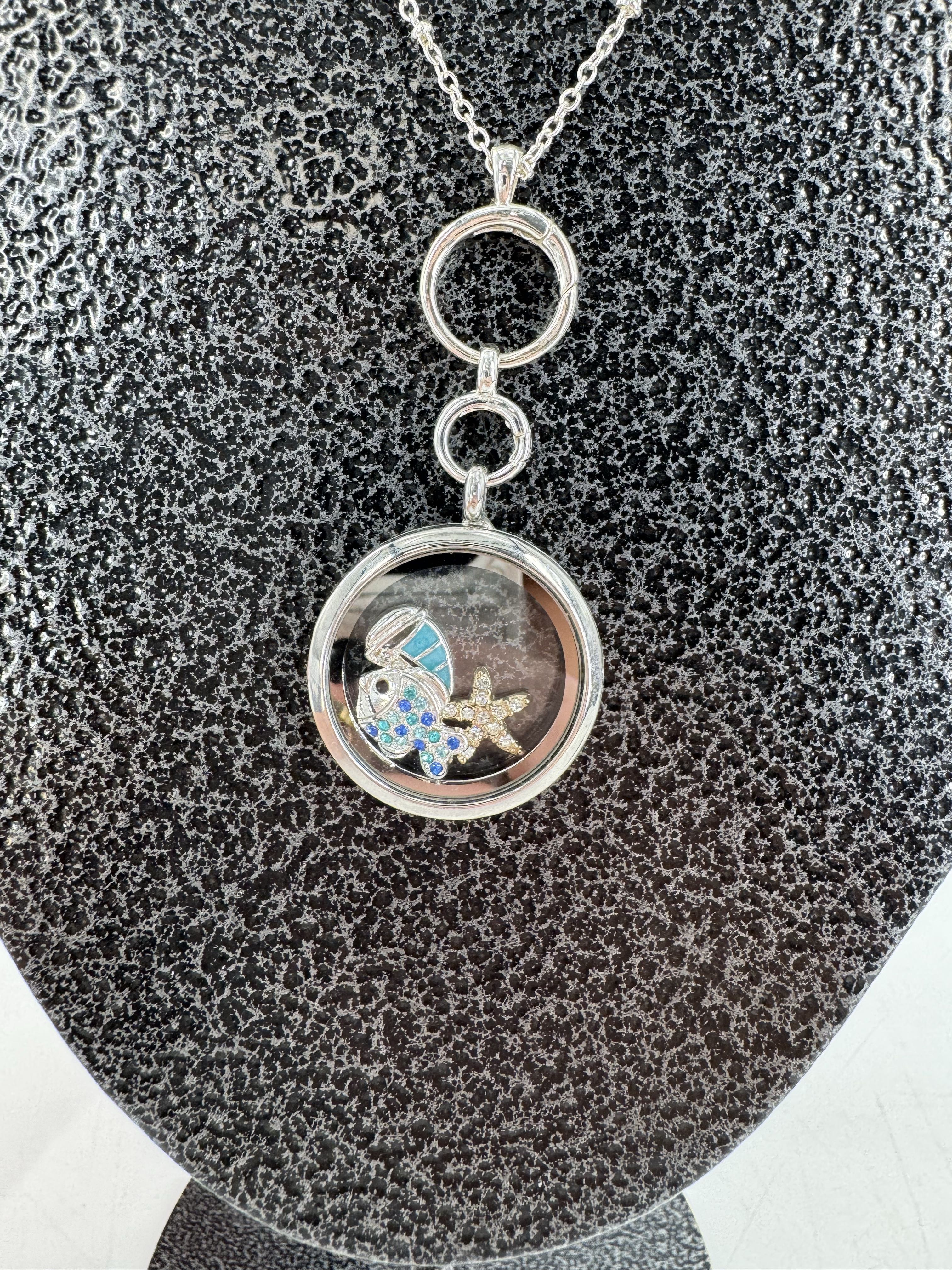 10" .925 gold necklace w/ round cz pendant
