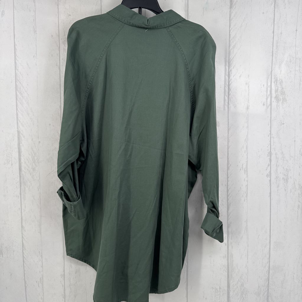 M button down l/s top
