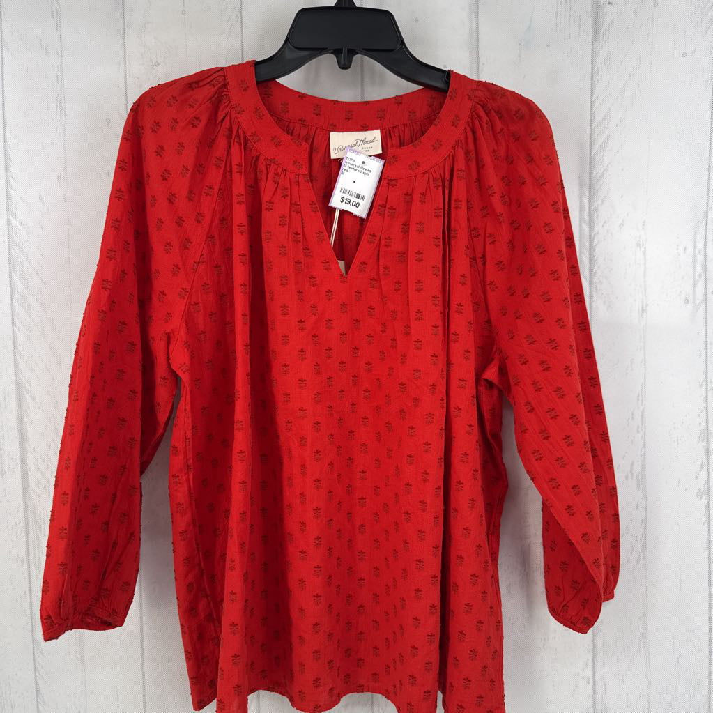 M textured split neck l/s top