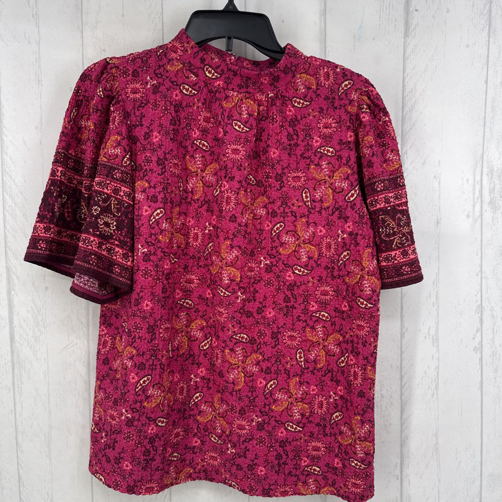 S textured mock-neck s/s top