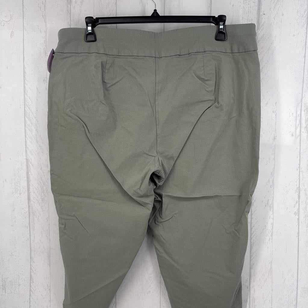 20w stretch-knit capris