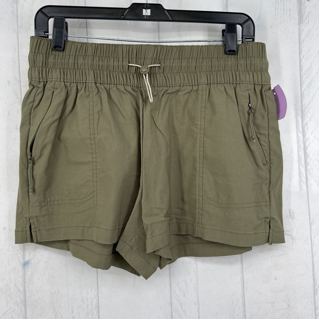 M hi-rise shorts
