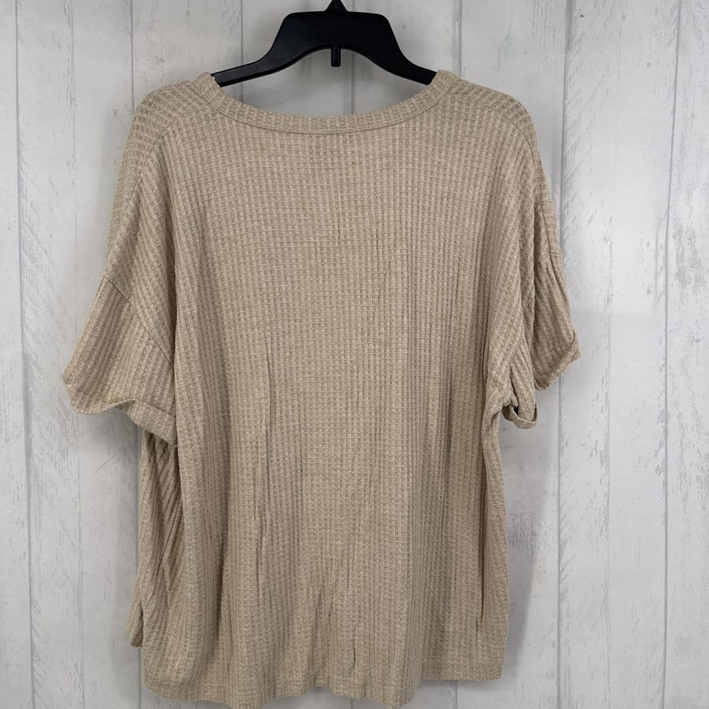 L waffle knit split neck s/s top