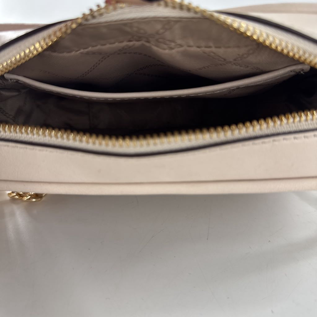 pleated logo pattern camera bag