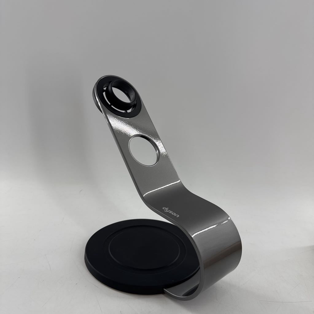 dyson supersonic display stand