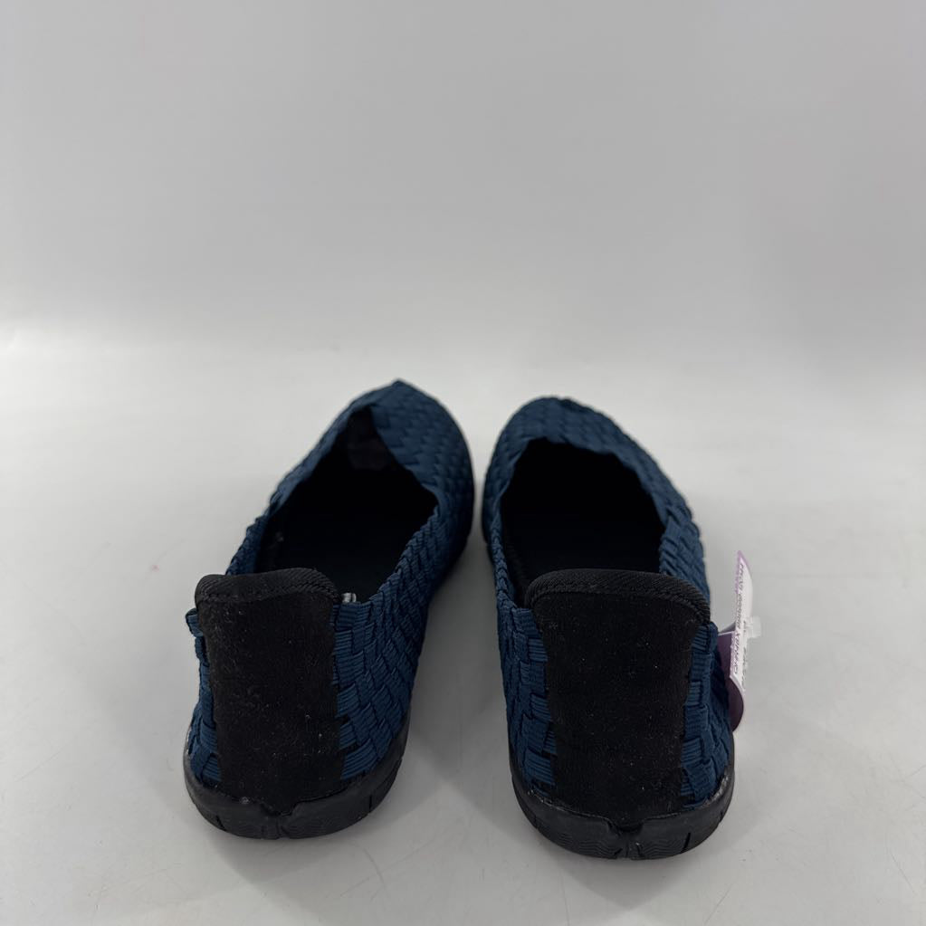 8 woven slip on flats