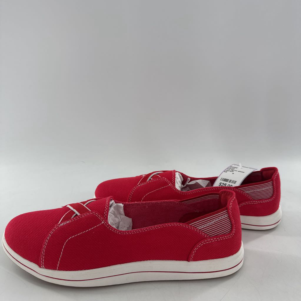 8.5 slip-on shoes w/ contrast stitching