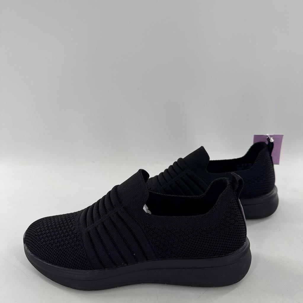 8 slip-on walking sneakers