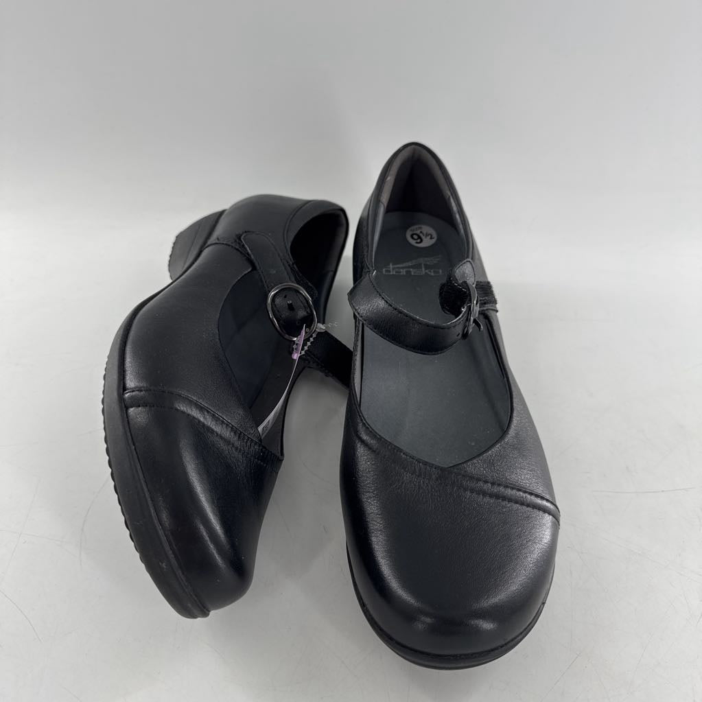 9.5 leather mary-janes