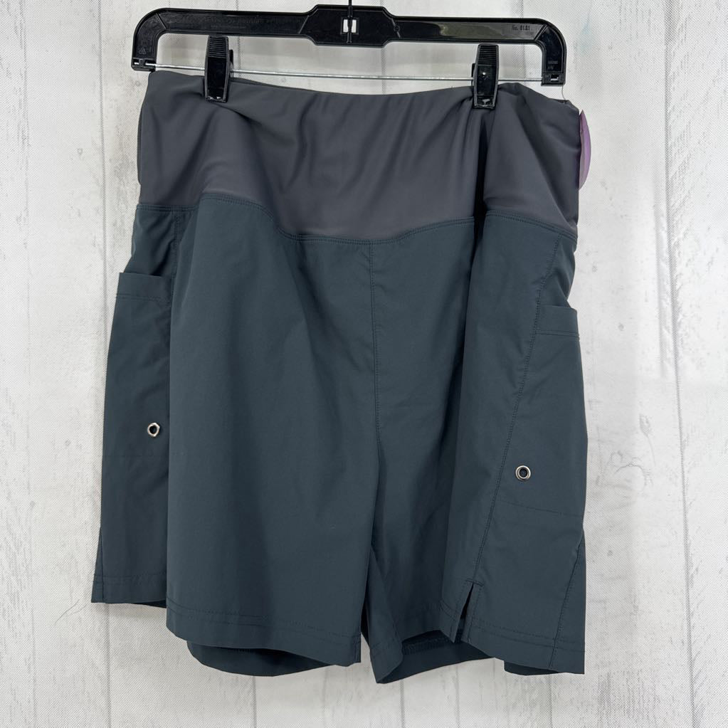 XL pull on shorts w/ side pockets