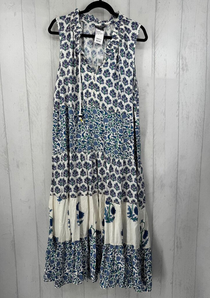 1X flo print split neck tiered slvls dress