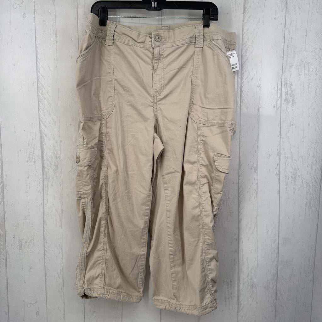 18 khaki cargo capris