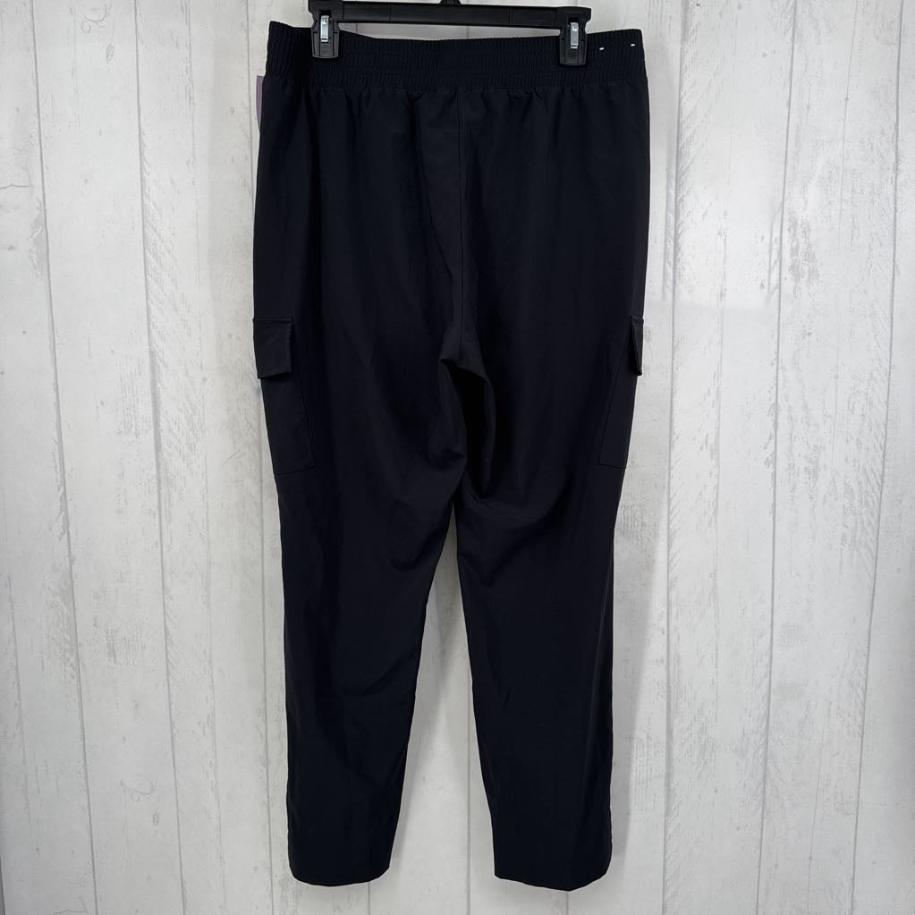 M pull-on tapered leg pant