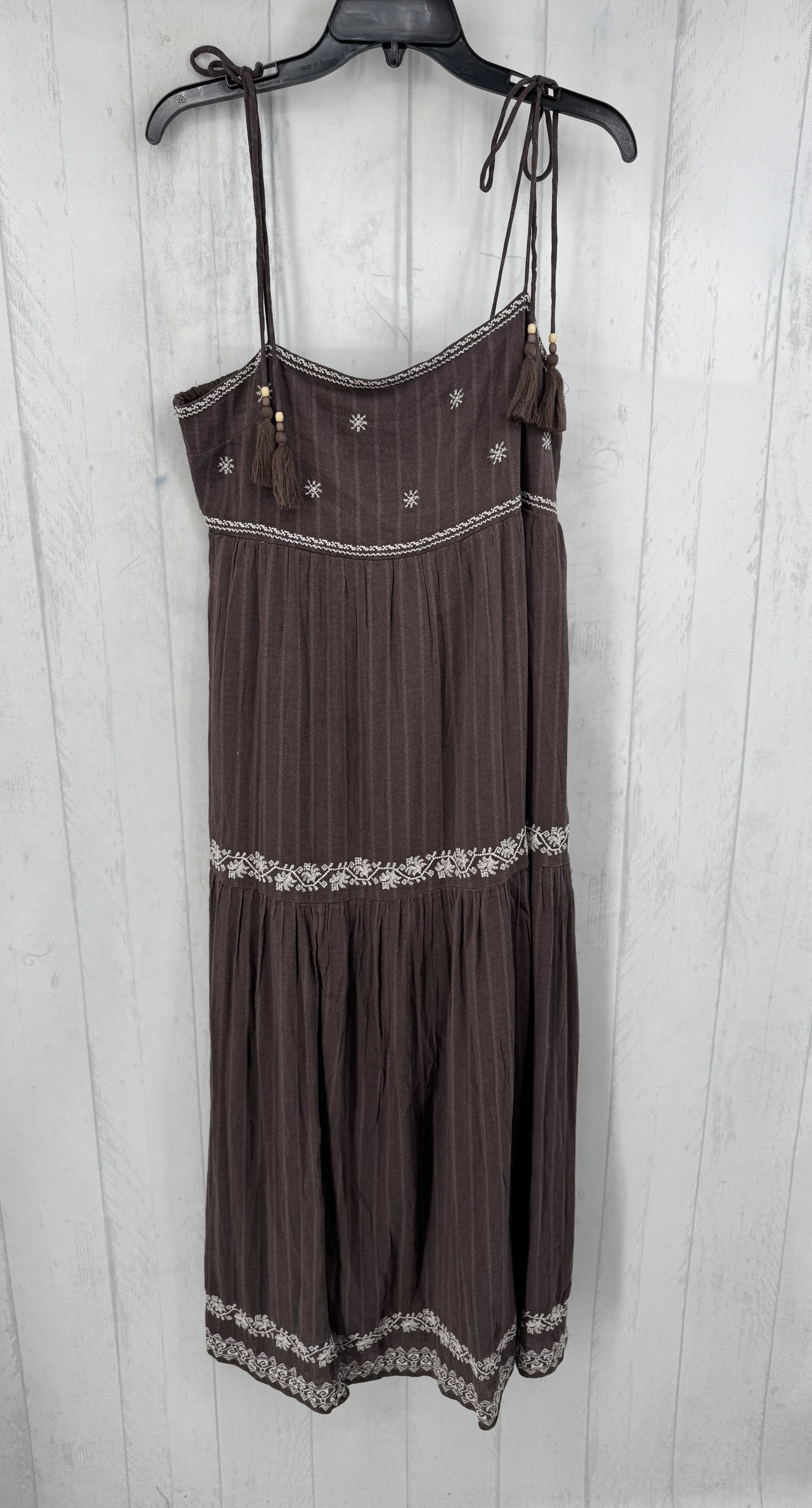 R80 L woven cutout back sundress
