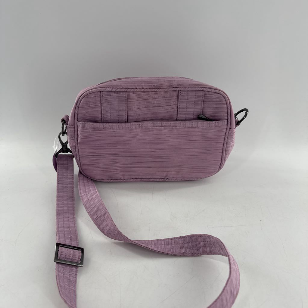 quilted top zip crossbody w/ zip pockets