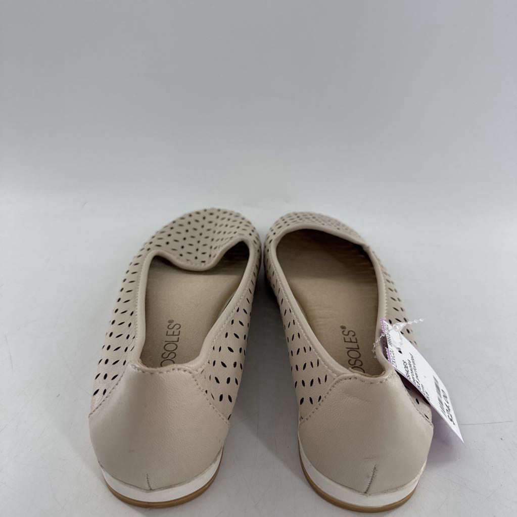 5.5 perforated leather flats