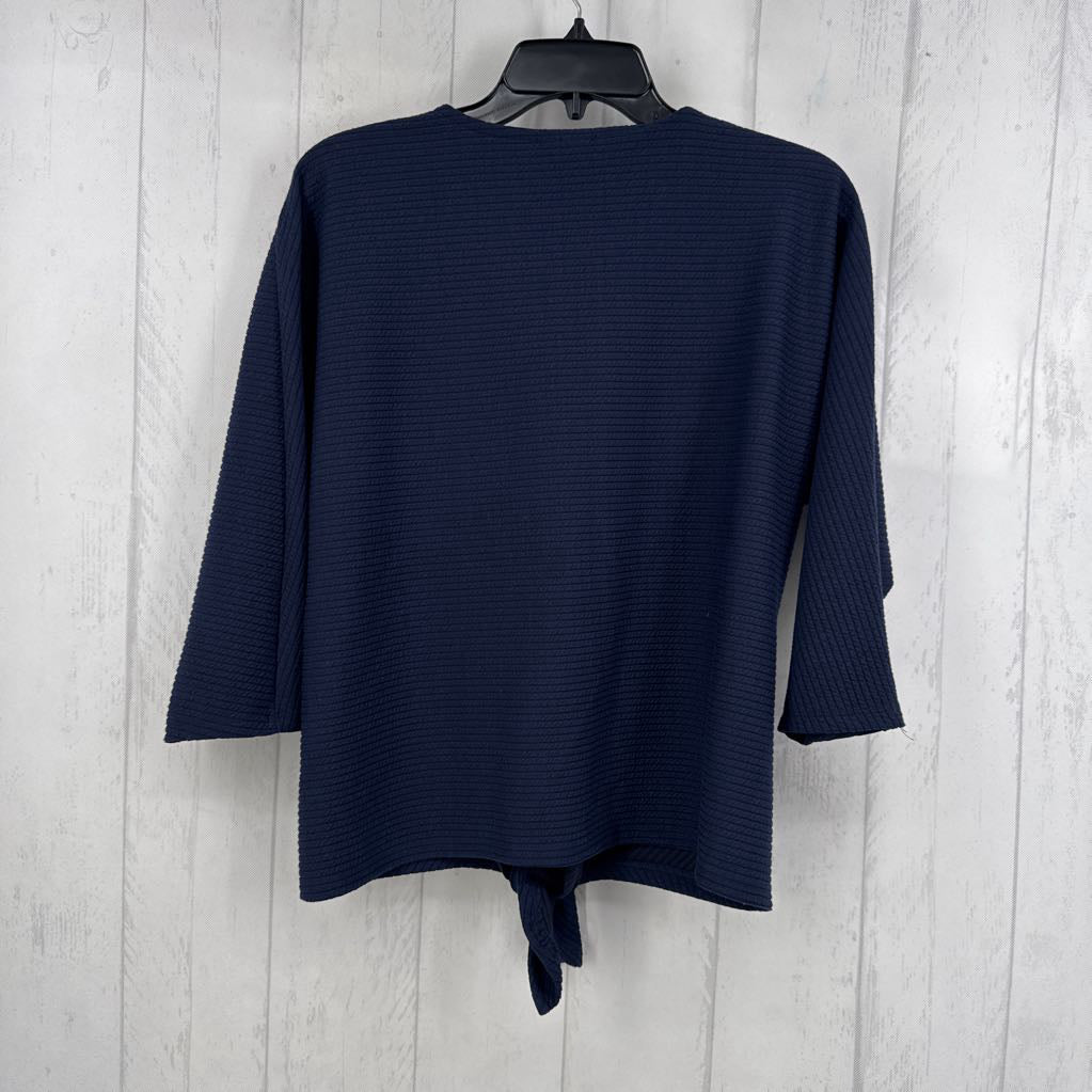 PM elbow slv b-neck knotted top