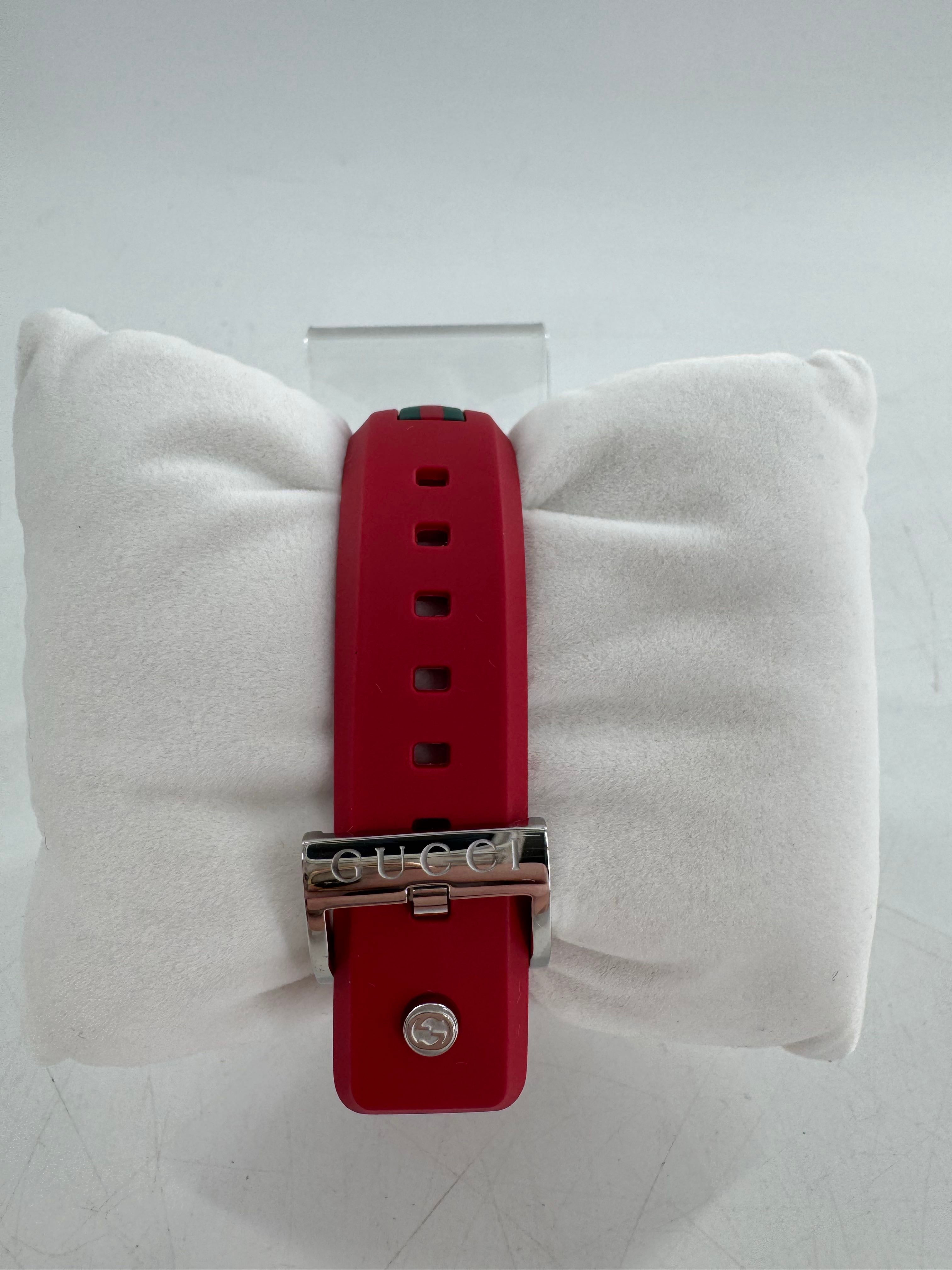 Gucci red Sync watch