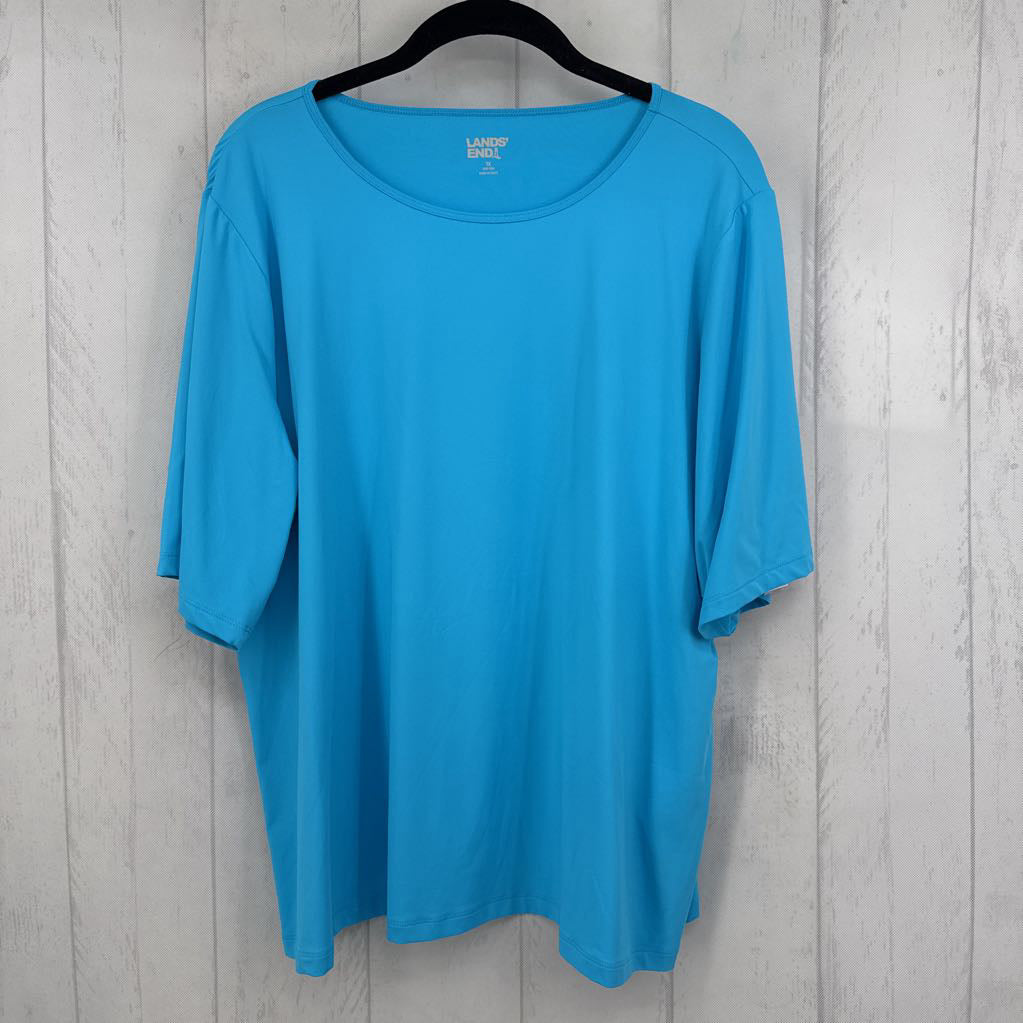 1x s/s scoop neck silky top