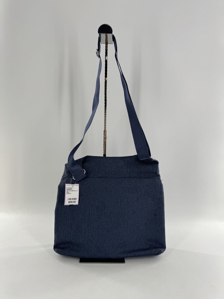 2pc crossbody w/ zip pockets & pouch