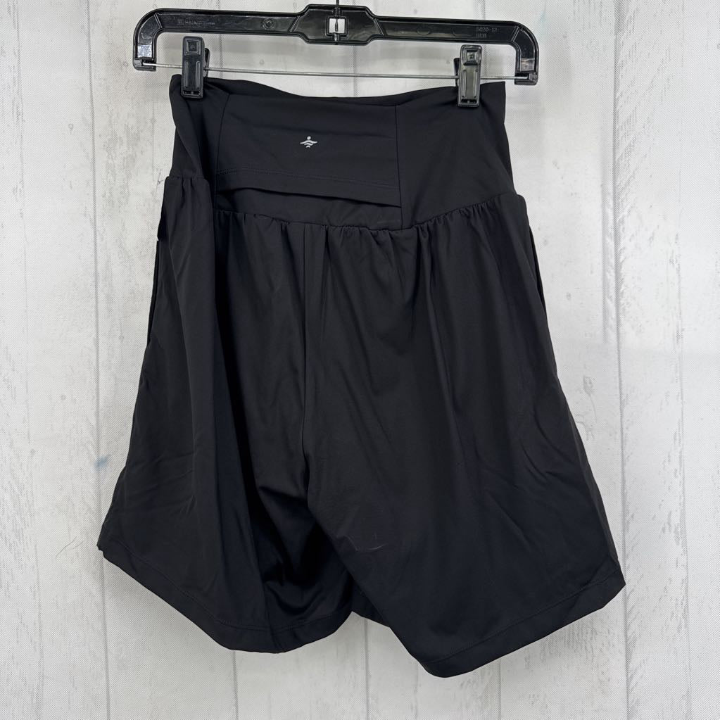 M hi-rise pull on shorts
