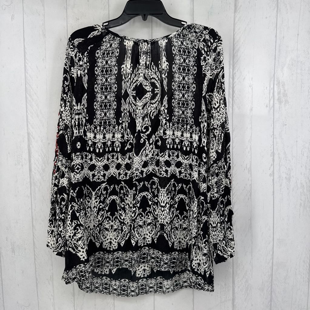 M embelished tie-front l/s top