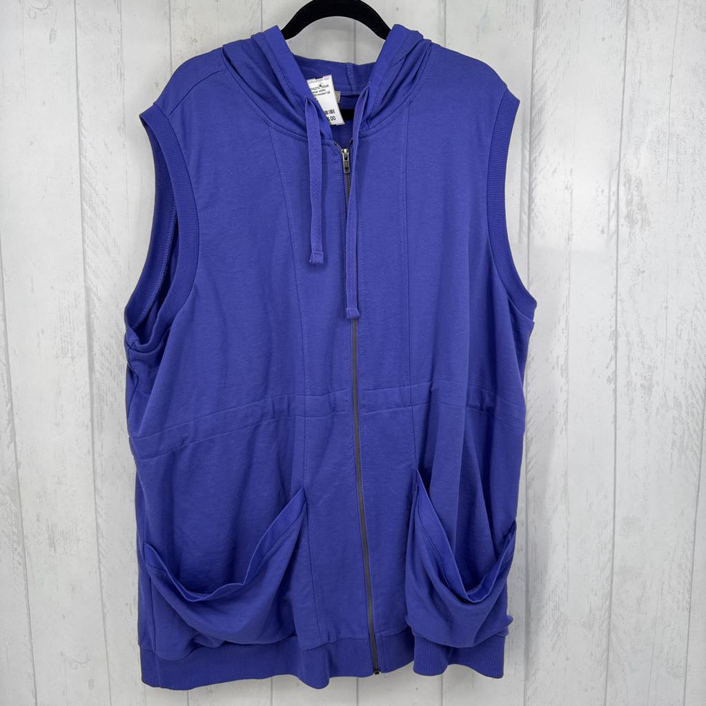 22/24 hooded full-zip vest