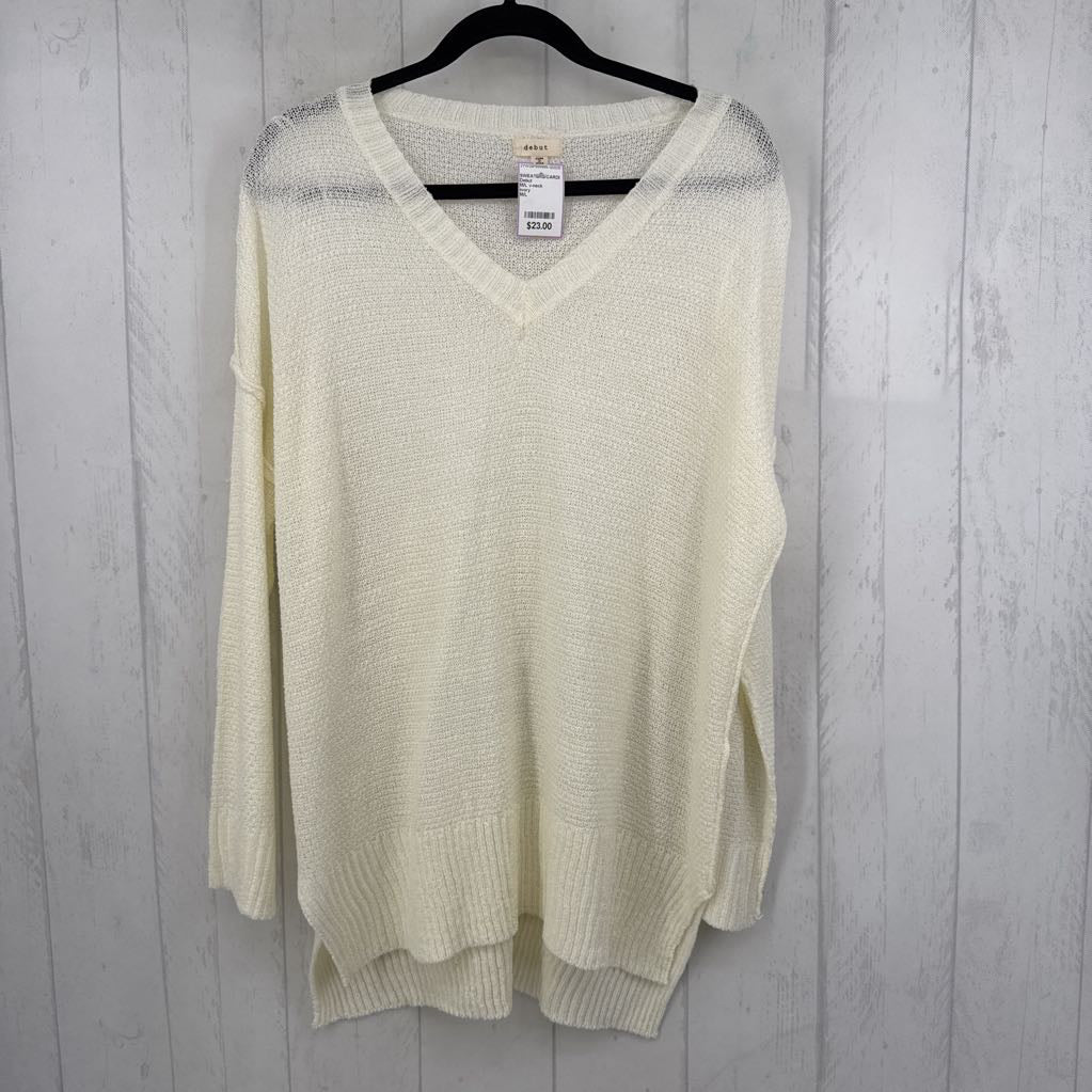 M/L v-neck sweater