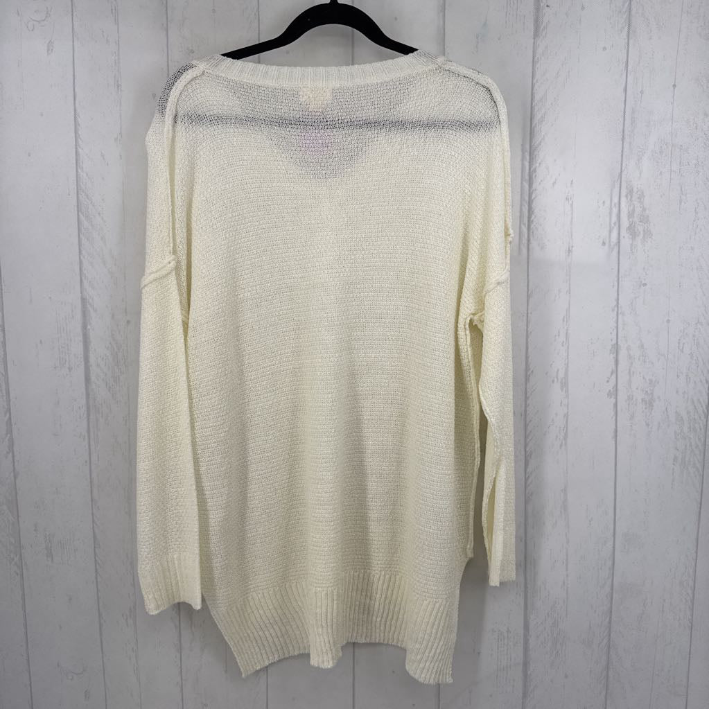 M/L v-neck sweater