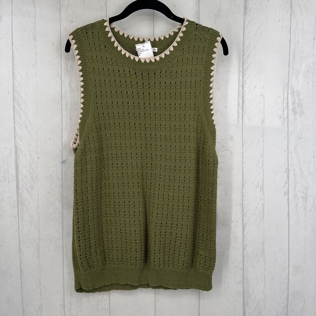M sweater vest