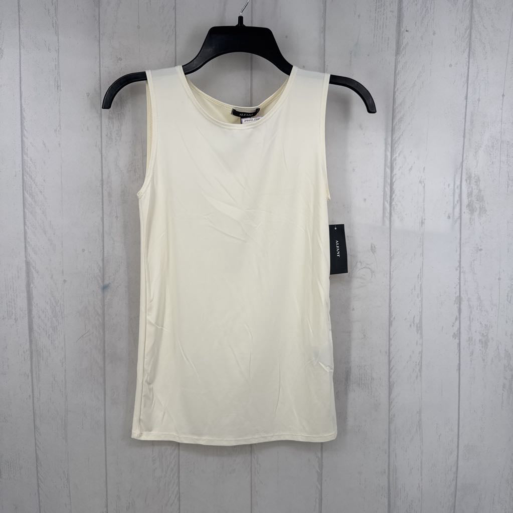 R19 XS layering tank