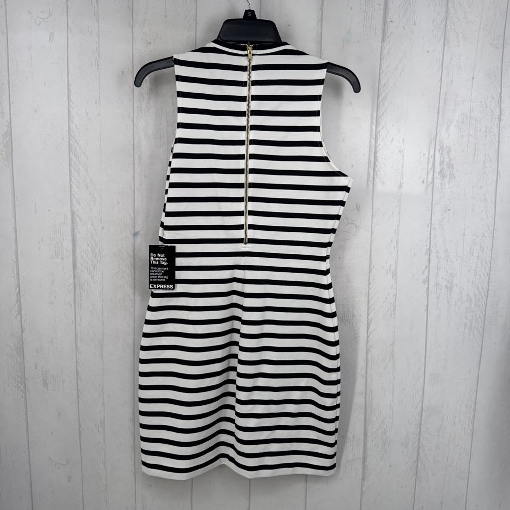 R70 8 slvls stripe middle cutout dress