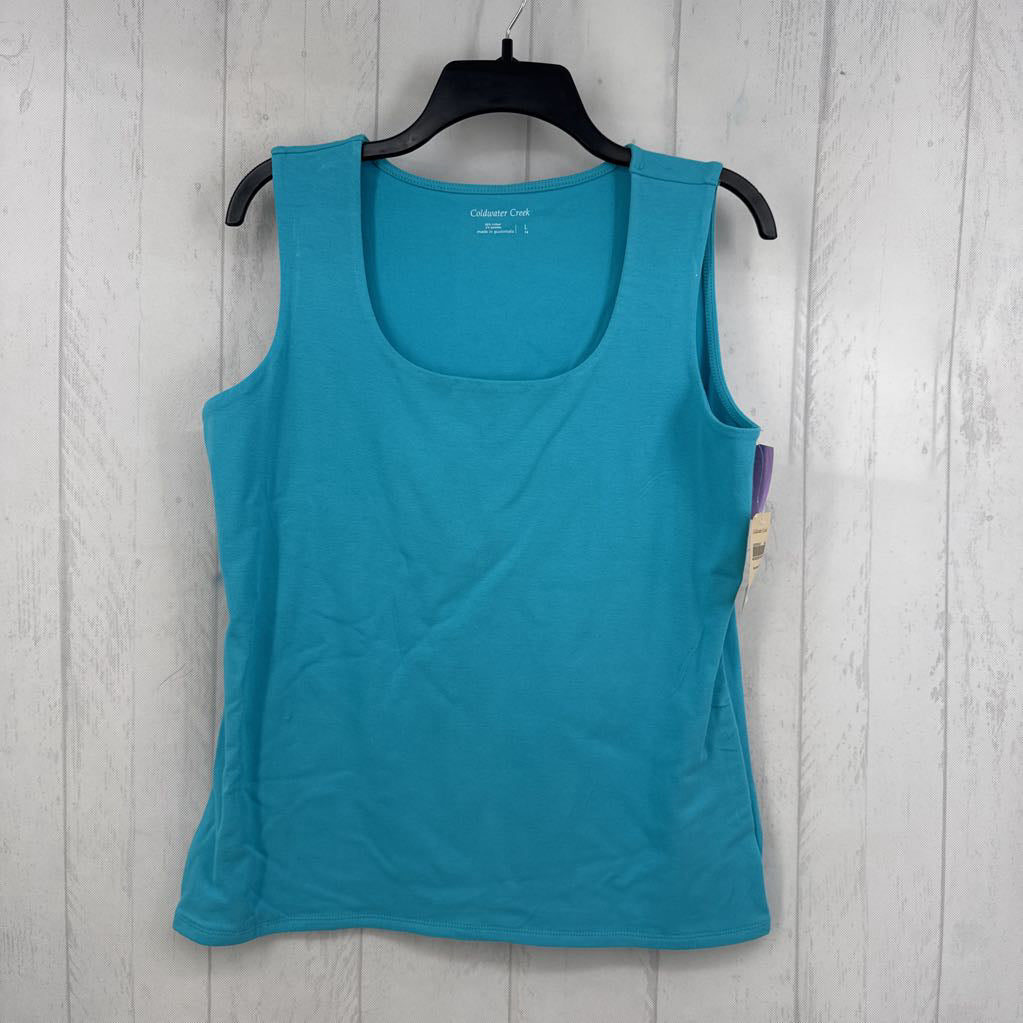 R20 L scoop neck tank