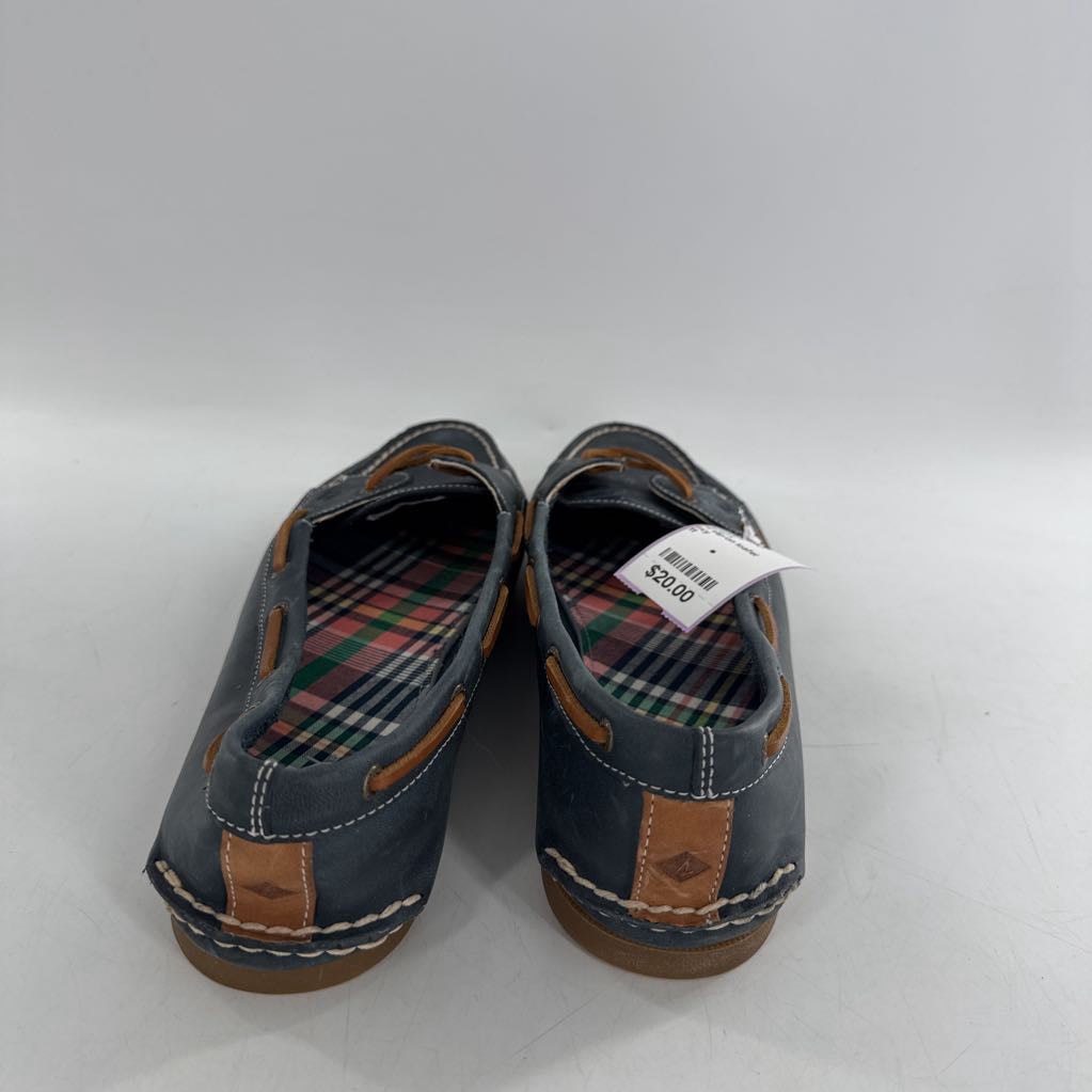 11 slip-on loafer