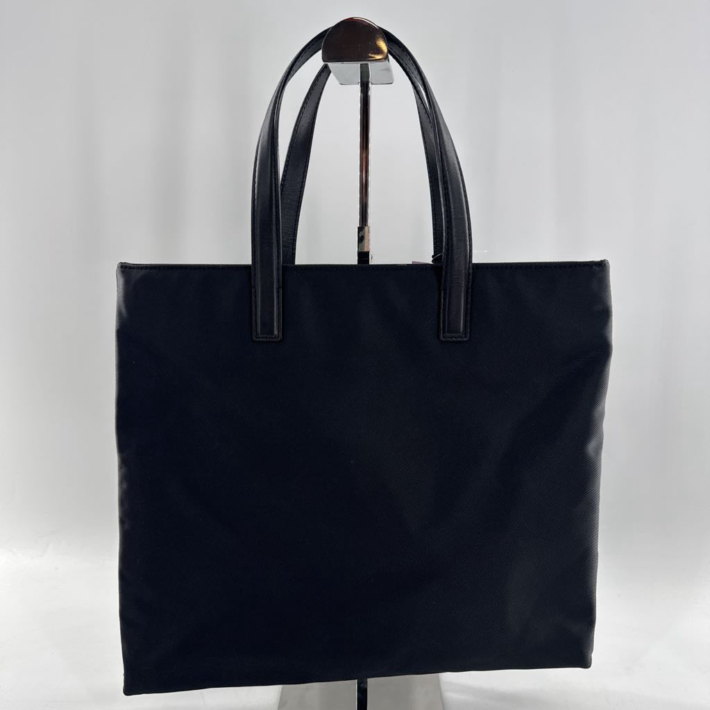 magnetic closure nylon/leather tote bag