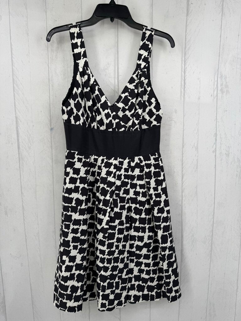 6 printed pleated v-neck slvls dress
